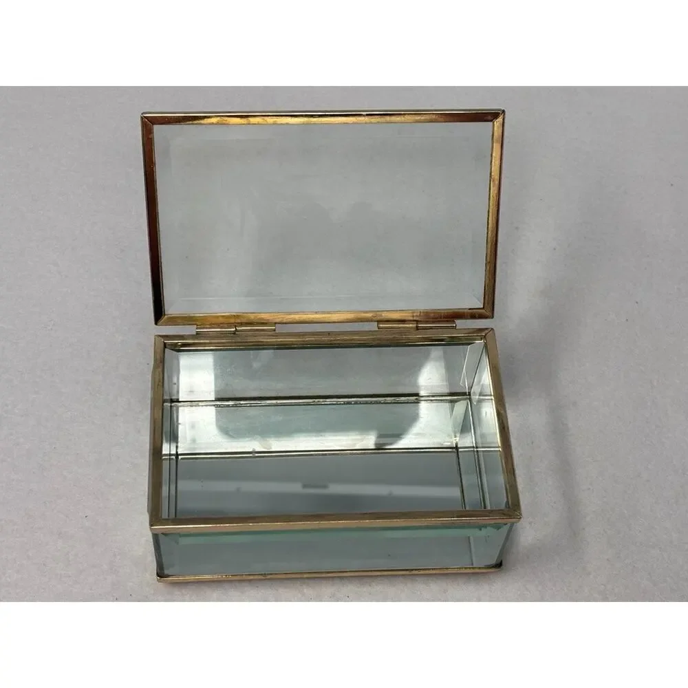 Vtg Curio Case MCM Regency Brass Etched Floral Glass Jewelry‎ Trinket Box